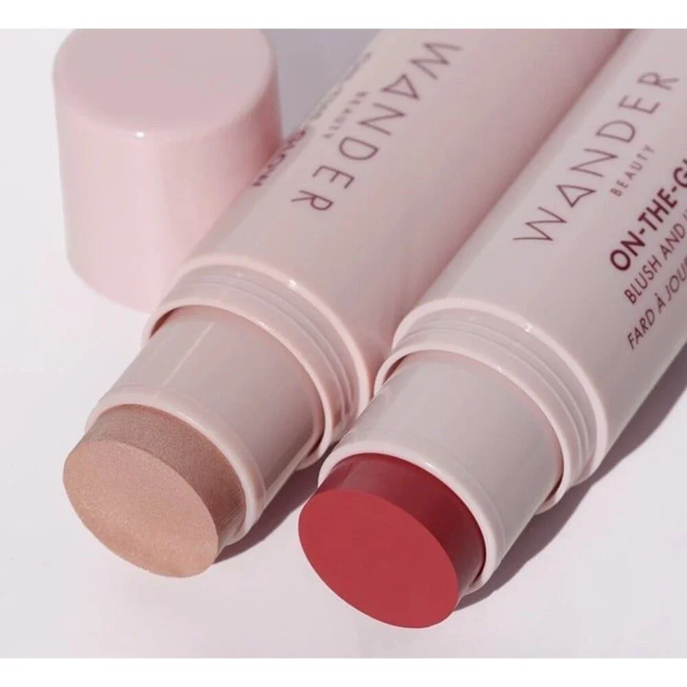 Wander Beauty On-the-Glow Blush and Illuminator - Strawberry Fields/Nude Glow